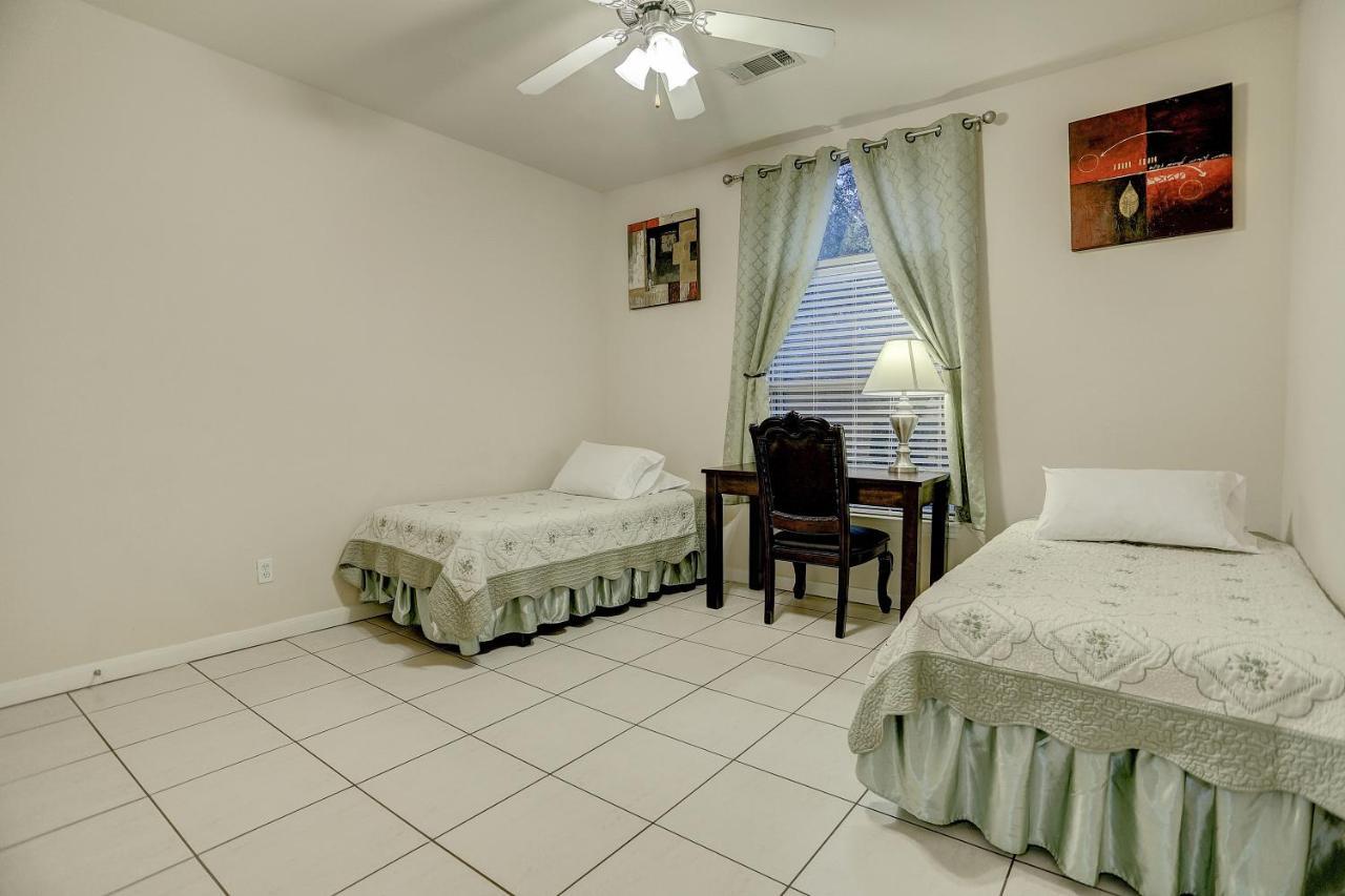 Villa Laverne 3 Bedroom Suite Furnished Condos Houston Eksteriør bilde